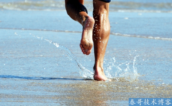 Running-on-beach-by-sundero.jpeg-560x345
